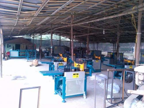 原木多片鋸方木多片鋸清邊鋸在斯里蘭卡客戶現場